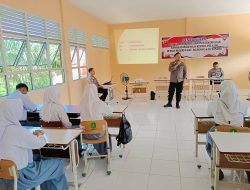 Sat Binmas Polres Landak Sampaikan Himbauan Kamtibmas di SMAN 4 Ngabang