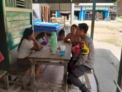 Dekatkan Diri ke Masyarakat, Bhabinkamtibmas Edukasi Warga Terkait Premanisme