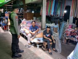 Patroli di Pasar Tengah, Personil BKPM Tanjung Pura Himbau Warga Cegah Premanisme