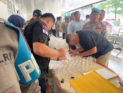 Polda Sumsel Menggelar Tes Urine Dadakan Terhadap Ratusan Personel