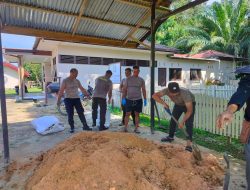 Polsek Air Besar Laksanakan Pembuatan Pupuk MIGO