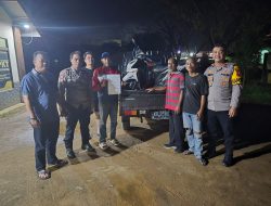 Bentuk Kemanusiaan : Polsek Sengah Temila Kembalikan ODGJ dan Motor ke Keluarga