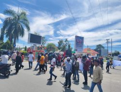 Dua UKP dan Pemuda Kaiely Demo di Polres Buru: Desak Tangkap HELENA,UCOK Dan Pemilik Alat Berat Tiong