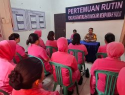 Kapolsek Mempawah Hulu Bersama Ketua Ranting Bhayangkari Menggelar Pertemuan dengan Ibu-Ibu Bhayangkari