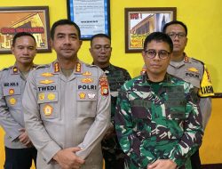 Polres Jakbar Bersama 3 Pilar Gelar Patroli di Kecamatan Palmeran Antisipasi Gangguan Kamtibmas