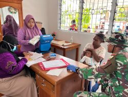 Peduli Kesehatan Warga Perbatasan, Satgas Yonif 131/Brajasakti Gelar Pelayanan Medis di Kampung Mosso