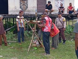 Polsek Kuala Behe Hadiri Kegiatan Pemasangan Adat Tutup Saka Adat Balala Di Kuala Behe
