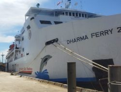 Tabrakan di Muara Ketapang: Dharma Ferry 2 Rusak, Ponton CPO Kandas, Syahbandar Bungkam