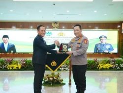 Kapolri dan Menteri Hanif Faisol Nurofiq Perkuat Kerja Sama Jaga Lingkungan Hidup