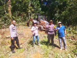 Polsek Sebangki Bersama BPP dan PT. CNP Lanjutkan Tahap Kedua Pengolahan Lahan Jagung Demplot Rajawali