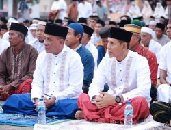 Jajaran Pemkab Bima Shalat Idul Adha di Lapangan Kara Bolo