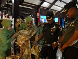 Jadilah Persit Produktif” Pesan Ketua Persit KCK Koorcab Rem 083