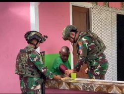 Satgas Yonif 642/kps Melaksanakan Kegiatan Pelayanan Kesehatan di Kampung Jagiro