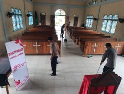 Polsek Menjalin Menggelar Bakti Religi di Gereja Sambut Hari Bhayangkara ke-79
