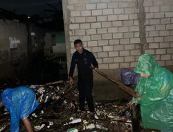 Brimob Maluku Bantu Korban Banjir di Galala dan Ahuru