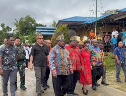 Pengaman di Perketat Saat Kawal Ibadah Misa Syukur Uskup Timika di Ayawasi
