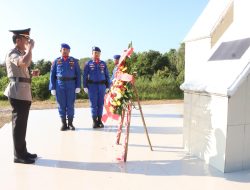 Polres Banyuasin Ziarah Makam Pahlawan, Sampaikan Penghormatan di Rangkaian Hari Bhayangkara ke-79