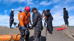 Evakuasi Dramatis di Rinjani: Tim SAR NTB Berjuang Selamatkan Pendaki Asal Brasil