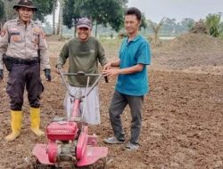 Polsek Rambutan Cek Lahan Persiapan Tanaman Jagung di Desa Sungai Pinang