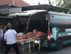Wujud Pelayanan Tulus dan Tanpa Pamrih: Ambulance Gratis Polres Gresik Antar Warga ke Rumah Sakit Ibnu Sina