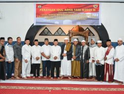 Wakapolda Maluku Shalat Idul Adha di Masjid At-Taqwa