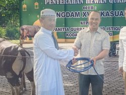 Berbagi Menyambut Idul Adha 1446 H, Pangdam Berikan Tiga Ekor Sapi Qurban di Masjid Istiqlal Kodam XVIII/Kasuari