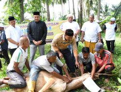 Polres Aceh Timur Salurkan 450 Paket Daging Kurban Kepada Anak Yatim, Fakir Miskin dan Warga Kurang Mampu
