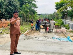 Pemdes Simpang Pematang Bangun Jalan Rabat Beton untuk Tingkatkan Aksesibilitas Warga