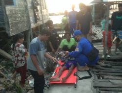 Keadaannya Memburuk, Ambulance Apung Polairud Evakuasi Doni Penderita Kelenjar Tiroid ke Rumah Sakit di Palembang