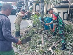 Tidak Sekedar Slogan Saja Expetasi Babinsa Serengan Sesuai Realita, Upaya Nyata Ajak Warga Bersihkan Lingkungan