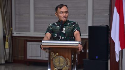 Kolonel Marinir Ena Sulaksana Berikan Pengarahan Awal Kepada Seluruh Perwira Pasmar 1