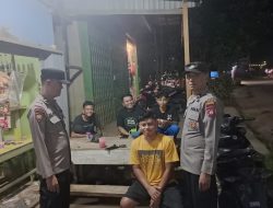Rutin Laksanakan Patroli Malam Hari Samapta Polsek Menyuke Sambangi Warga