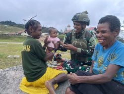 Langkah Kemanusiaan di Tanah Kabut: Prajurit TNI Mengetuk Pintu Honai, Menyembuhkan Luka Rakyat