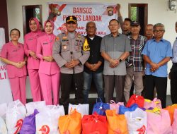 Peduli dan Berbagi, Polres Landak Gelar Bakti Sosial Sambut HUT Bhayangkara ke-79