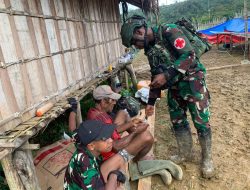 TNI Permudah Akses Kesehatan: Warga Denom Kini Bisa Berobat ke Pos, Tak Perlu Lagi Jalan ke PNG