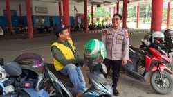 Sambang Dialogis Kepada Masyarakat Saat Melaksanakan Kegiatan Patroli Oleh Personil Polsek Ngabang
