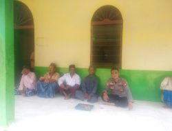 Jumat Penuh Berkah, Kanit Binmas Polsek Sebangki Silaturahmi dengan Jamaah Masjid Uswatun Hasanah
