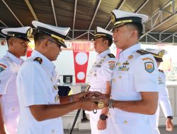 Satrol Lantamal XIV Gelar Upacara Sertijab Komandan KRI Bawal 875, Wujudkan Estafet Kepemimpinan Strategis