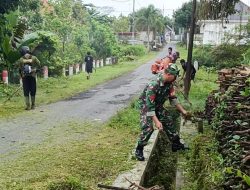 Babinsa Tambakan Bersama Warga Dusun Tekik Gelar Minggu Bersih, Wujudkan Lingkungan Sehat Dan Nyaman