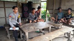 Hangat dan Inspiratif, Bhabinkamtibmas Ngobrol Bareng Warga Desa Binaannya