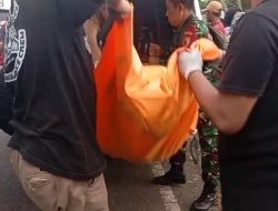 Serda Ayub Babinsa Ketapang Evakuasi Penemuan Jenazah di Parit Sawah Dusun Selogiri*