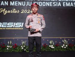Wakili Polda Maluku Personel Polres Buru Selatan Juara 1 Lomba Fotografi Polri