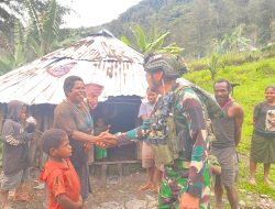 Tegur Sapa di Tanah Kabut: Satgas TNI Menyapa Hati, Bukan Sekedar Wilayah