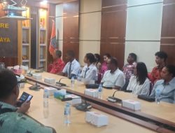 Dua Paskibra Nasional Asal Papua Barat Daya Siap Kibarkan Bendera di Istana Negara