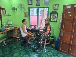 Minggu Ceria Warga Bahagia, Babinsa Danukusuman Motivasi Pelaku UMKM Tukang Jahit