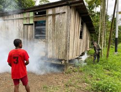 Satgas Yonif 131/Brajasakti Peduli Kesehatan, Gelar Fogging dan Layanan Kesehatan di Perbatasan Papua