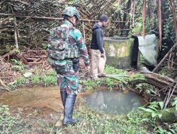 Dukung Program Manunggal Air, Satgas Yonif 126/KC Pastikan Air Bersih untuk Warga Kombut