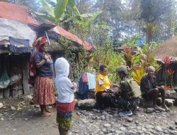 Mengetuk Pintu Honai, Menyentuh Hati: Aksi Kemanusiaan Satgas TNI di Tanah Sinak