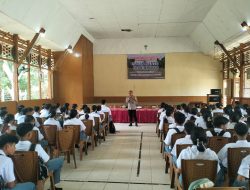 SMAS Santo Benediktus Pahauman Gelar MPLS, Bhabinkamtibmas Ingatkan Bahaya Narkoba