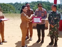 Polsek Menjalin Mengikuti Giat Deklarasi ODF (Open Defecation Free) di Desa Tempoak Kecamatan Menjalin Kabupaten Landak